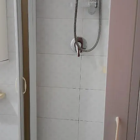 דירה Prada House